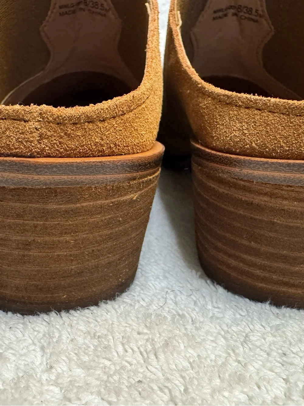 Chinese Laundry Marishka Western Suede Mules Tan 8 NIB New In Box Metal Toe Boho